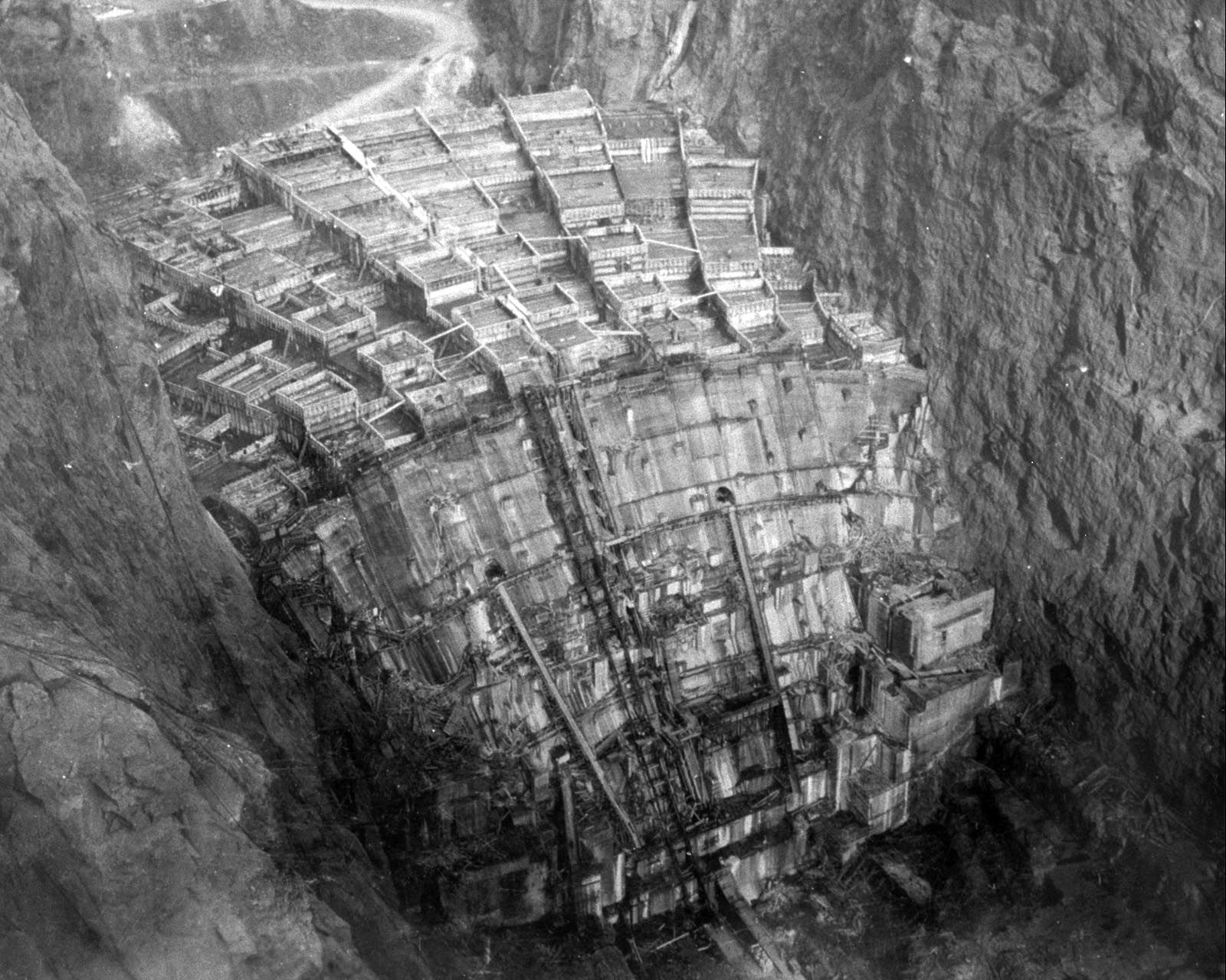 Hoover (Boulder) Dam